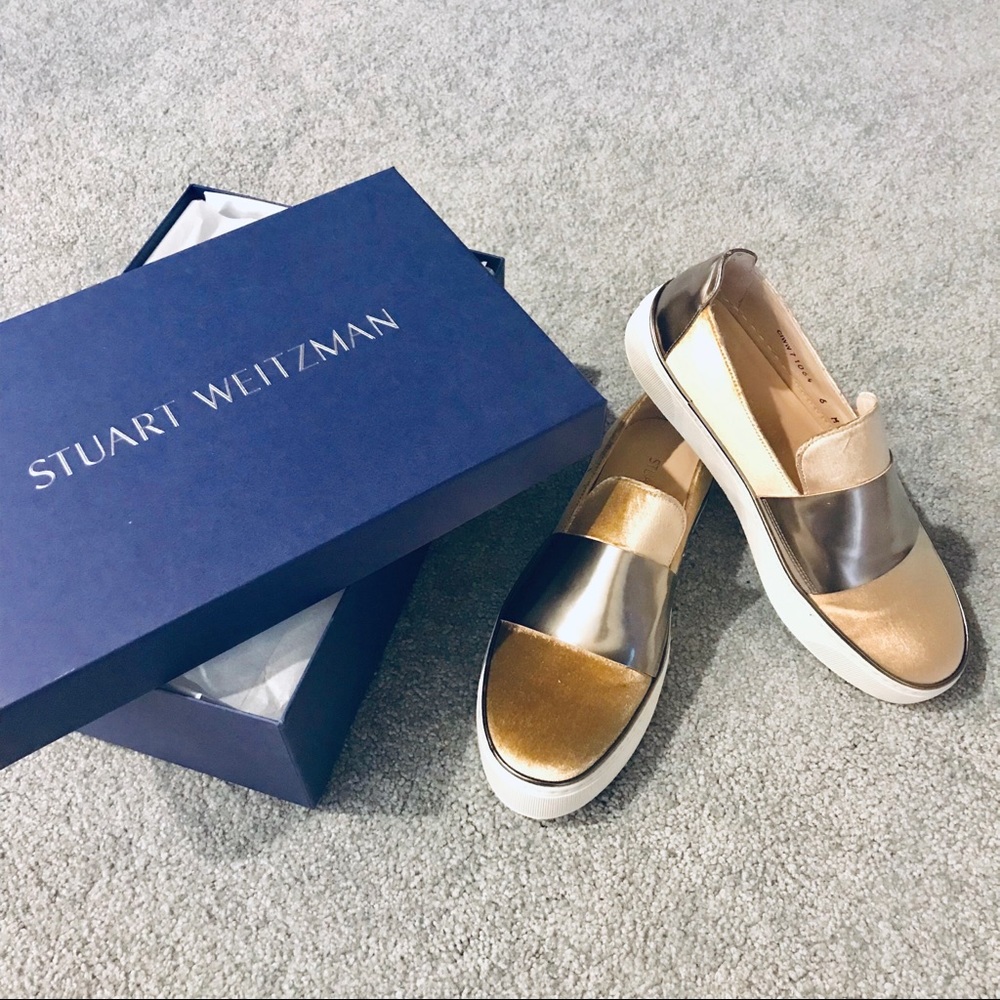 STUART WEITZMAN The Boyband Gold Velvet - size 6